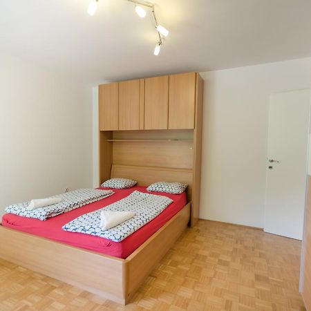 Apartment Near The Train Station Ljubljana Luaran gambar