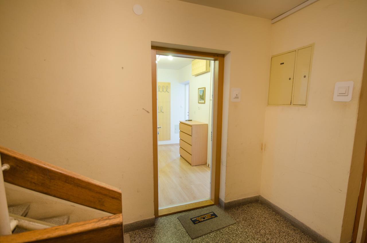 Apartment Near The Train Station Ljubljana Luaran gambar