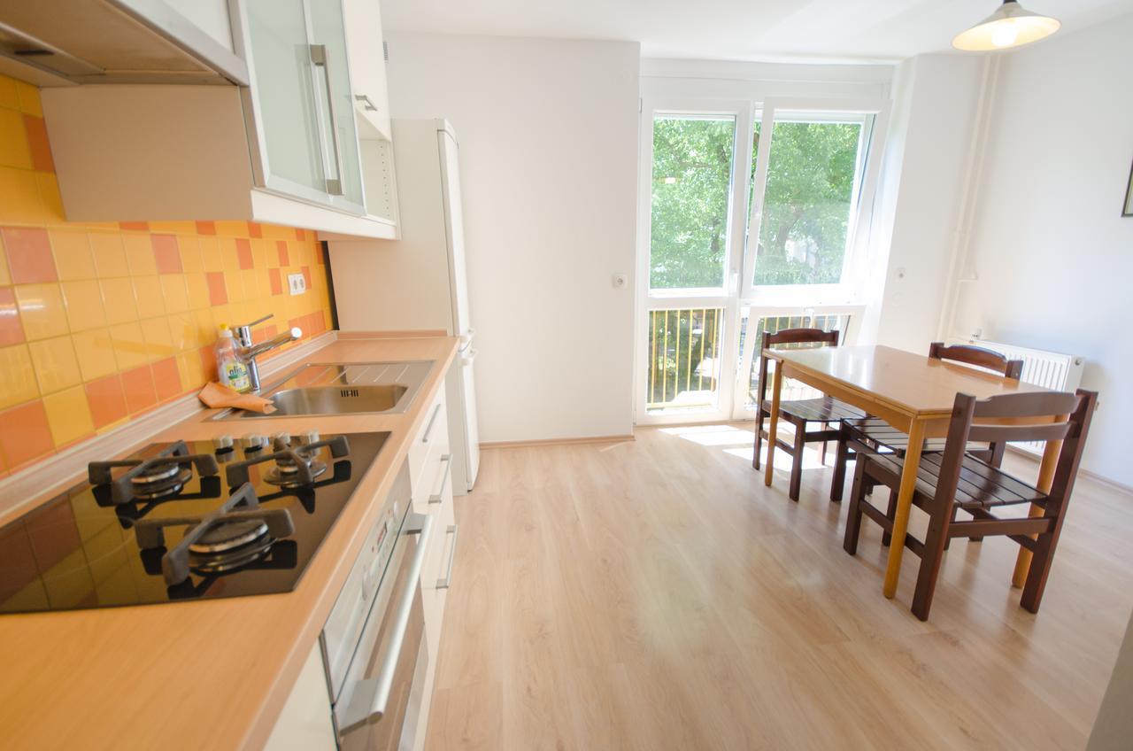 Apartment Near The Train Station Ljubljana Luaran gambar