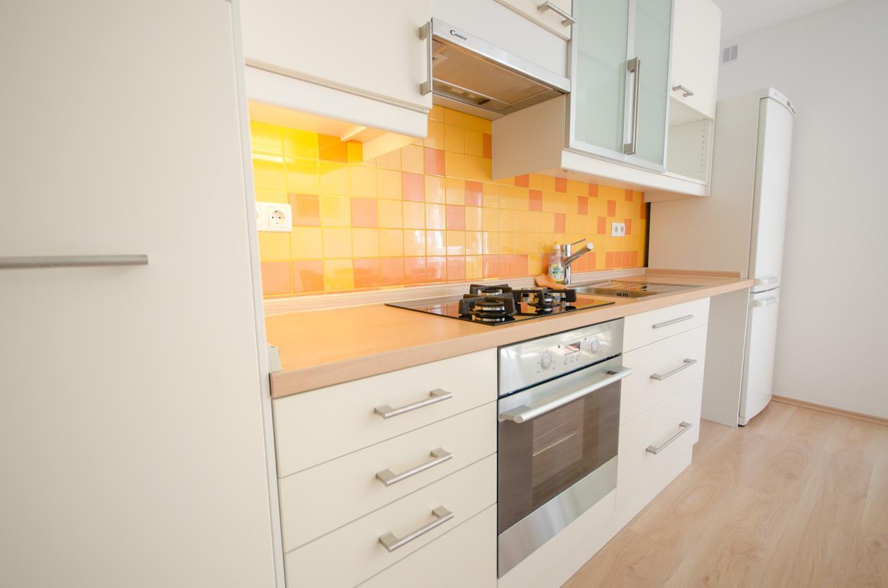 Apartment Near The Train Station Ljubljana Luaran gambar