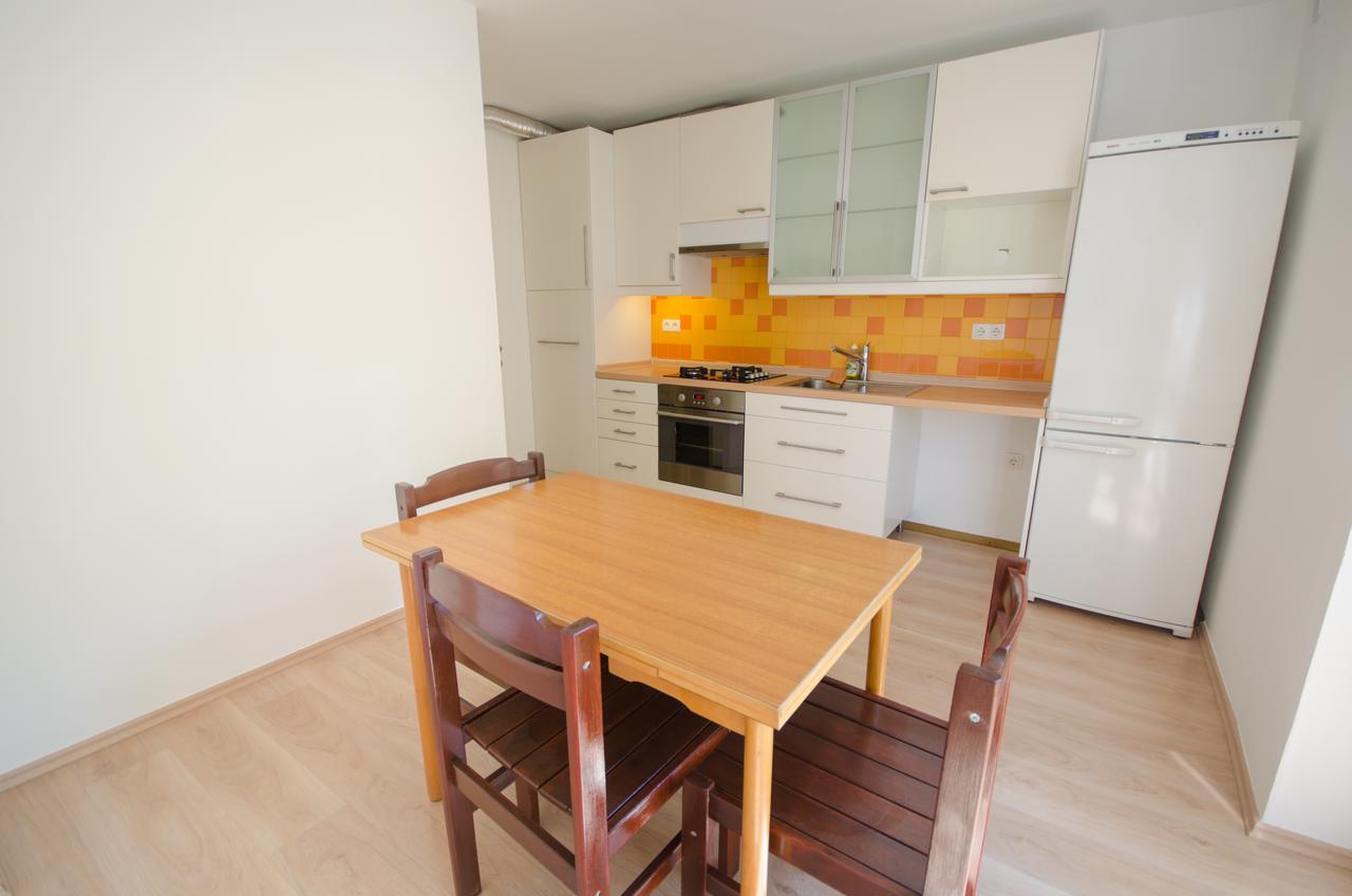 Apartment Near The Train Station Ljubljana Luaran gambar